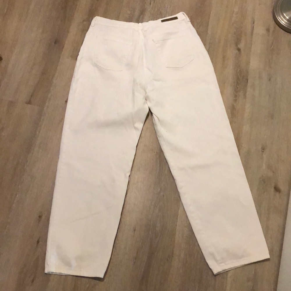 Gloria Vanderbilt Jeans White Denim Mom Jean Straight Leg - Picture 4 of 9